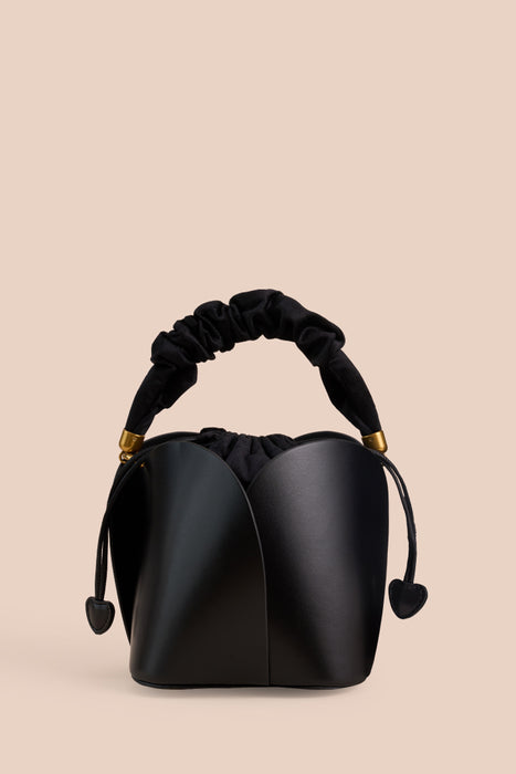 Bloom Noir