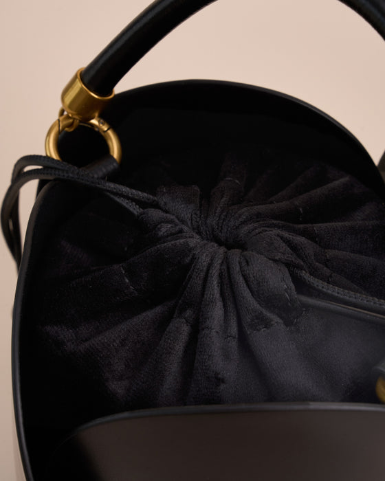 Bloom Noir