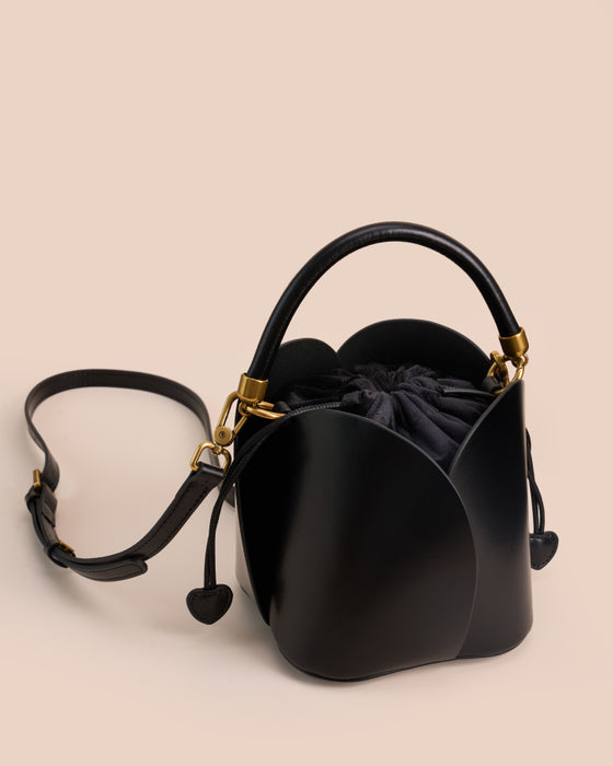 Bloom Noir